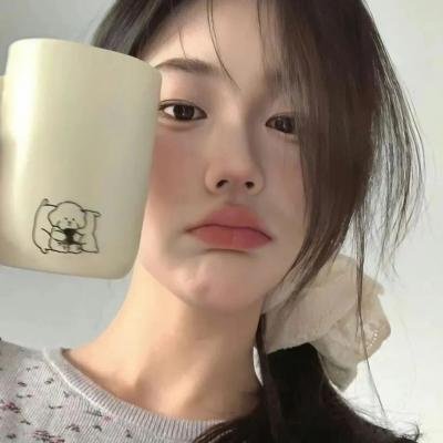 雷诺阿 高清海报